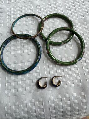 Enamel Floral Bangle & Hoop Earring Set - Green and Blue